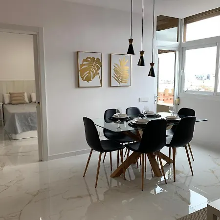 Casa Blanca Apartment *