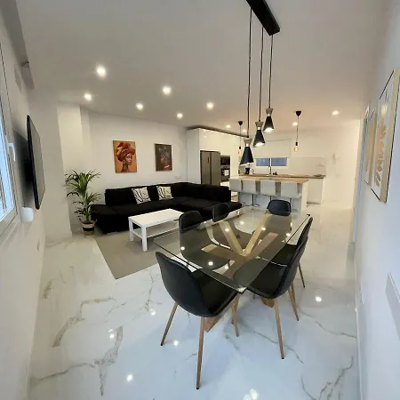 Casa Blanca *